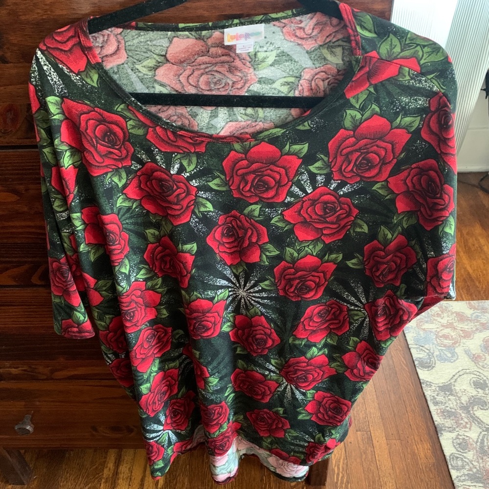 Lularoe Irma tunic roses!